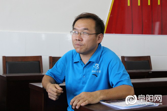 唐殿智谈论自己的志愿服务经历.jpg